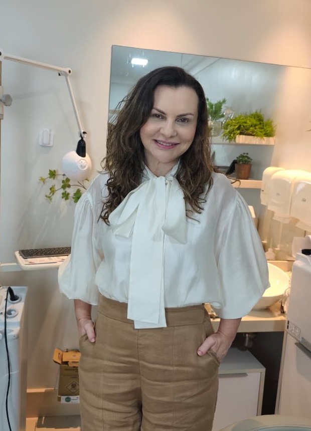 Dra. Cristiane Carvalho, oftalmologista em São Luís